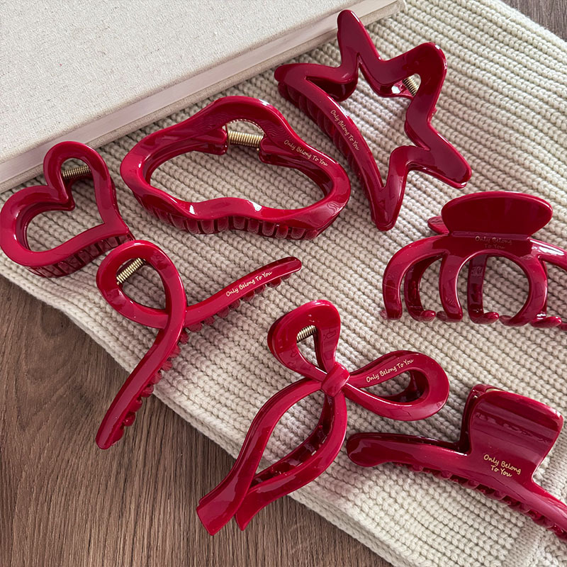 Noworoczna czerwona kolekcja d – Resin Art Alphabet recenzja i cena